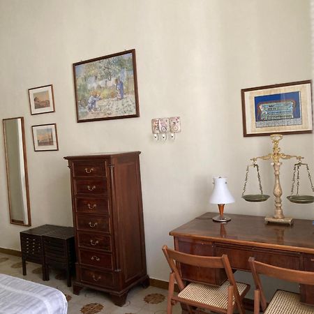 Domus Passpartenope, Napoli Esterno foto
