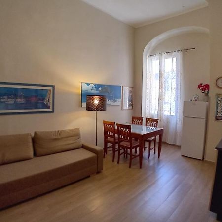 Domus Passpartenope, Napoli Esterno foto