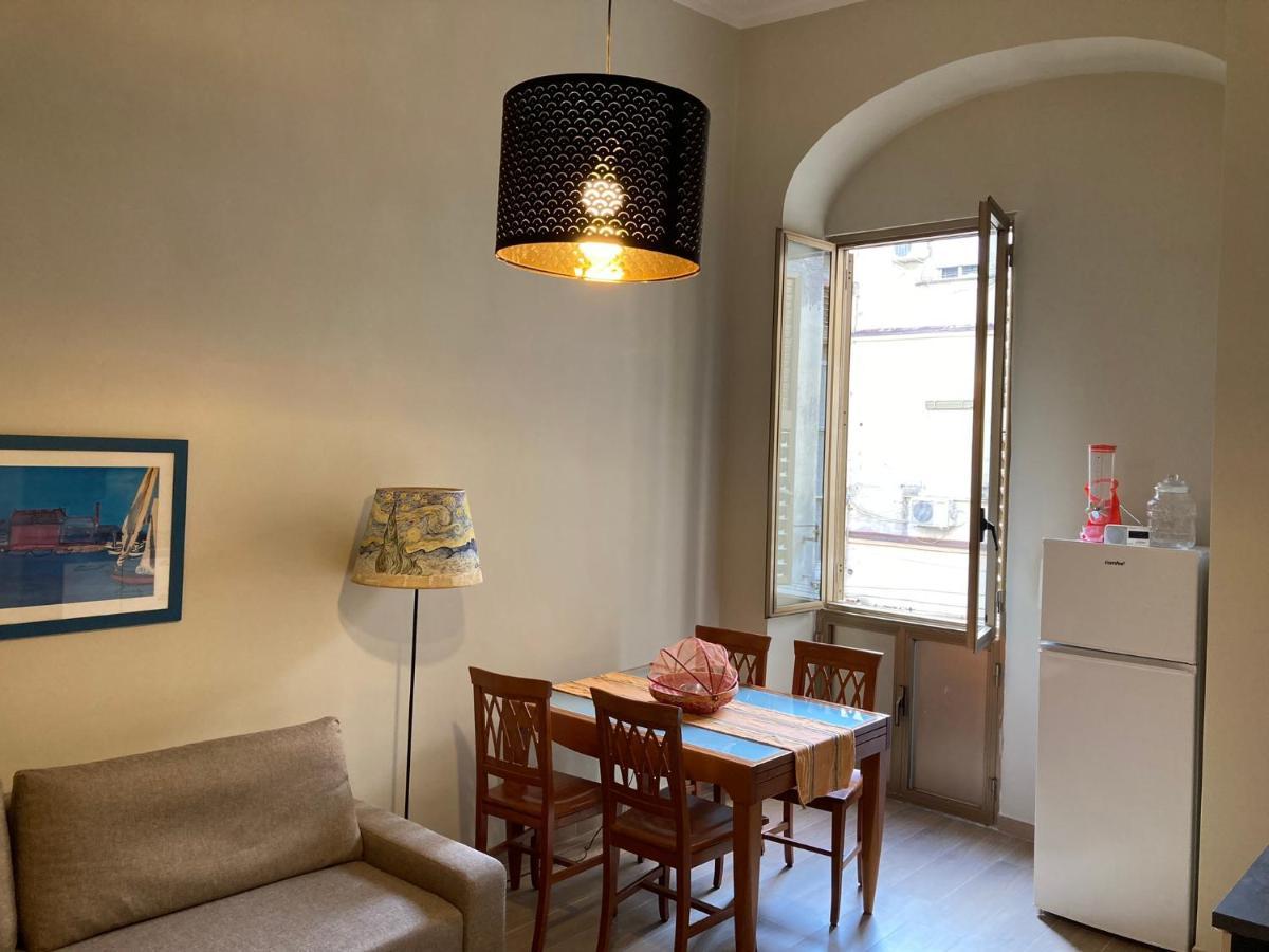 Domus Passpartenope, Napoli Esterno foto