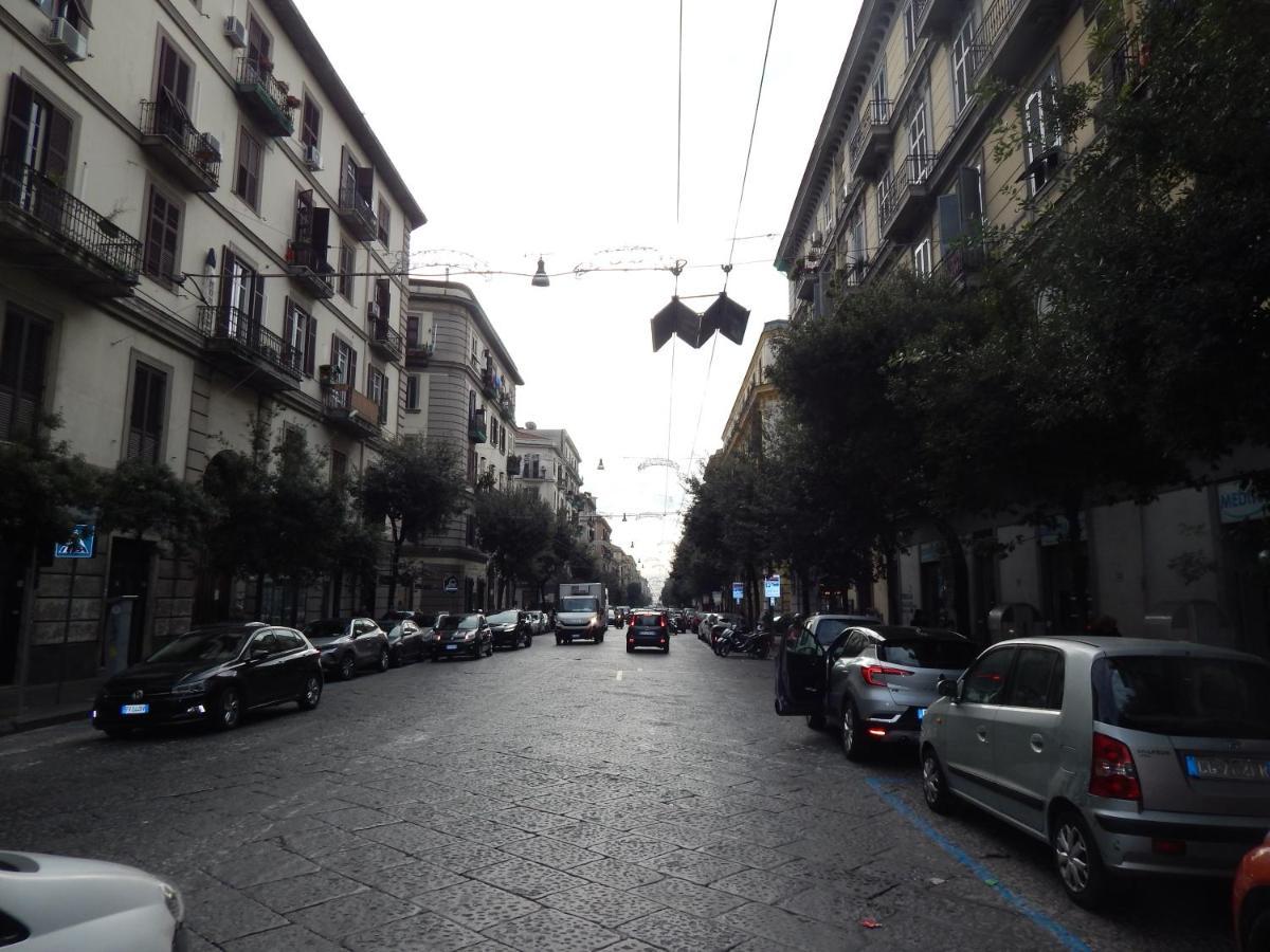 Domus Passpartenope, Napoli Esterno foto